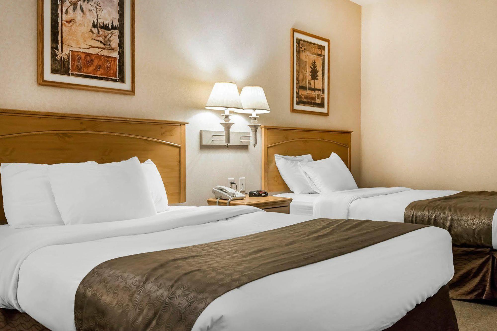 Rodeway Inn & Suites Tomahawk Екстер'єр фото